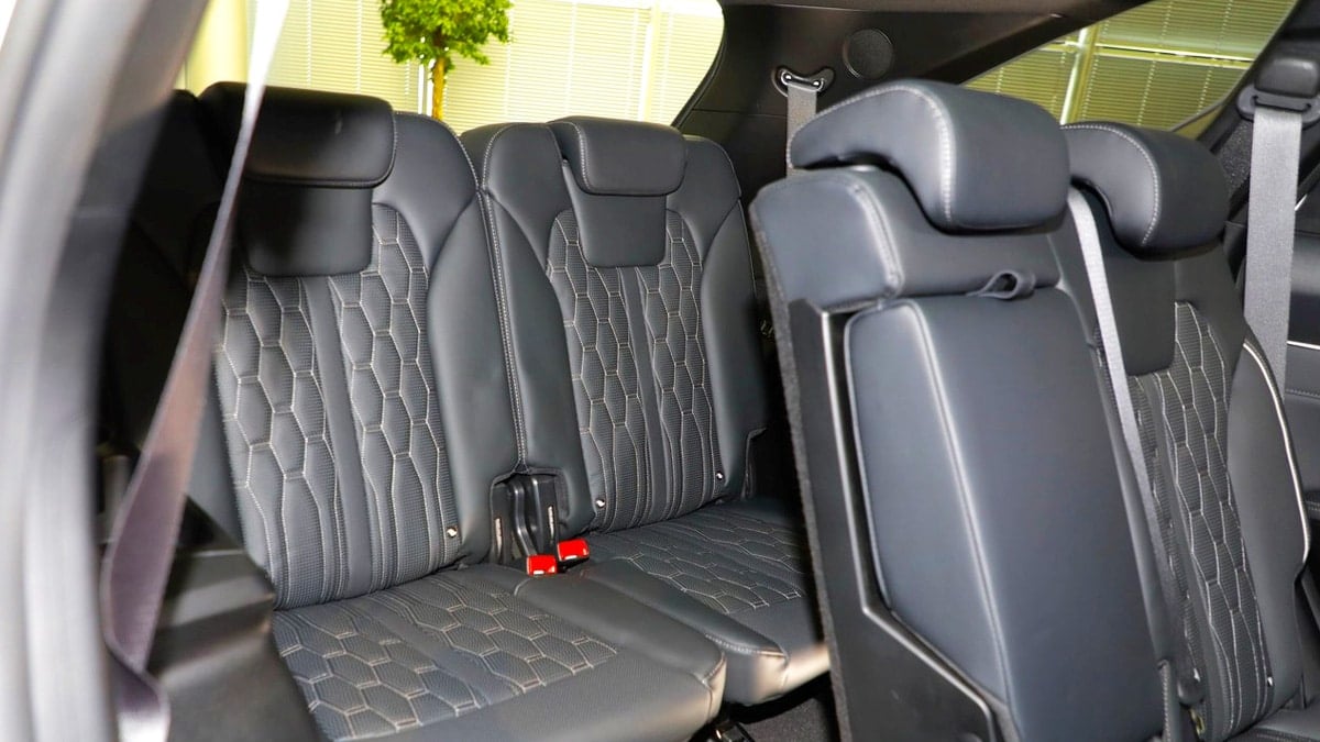 구형 쏘렌토 실내