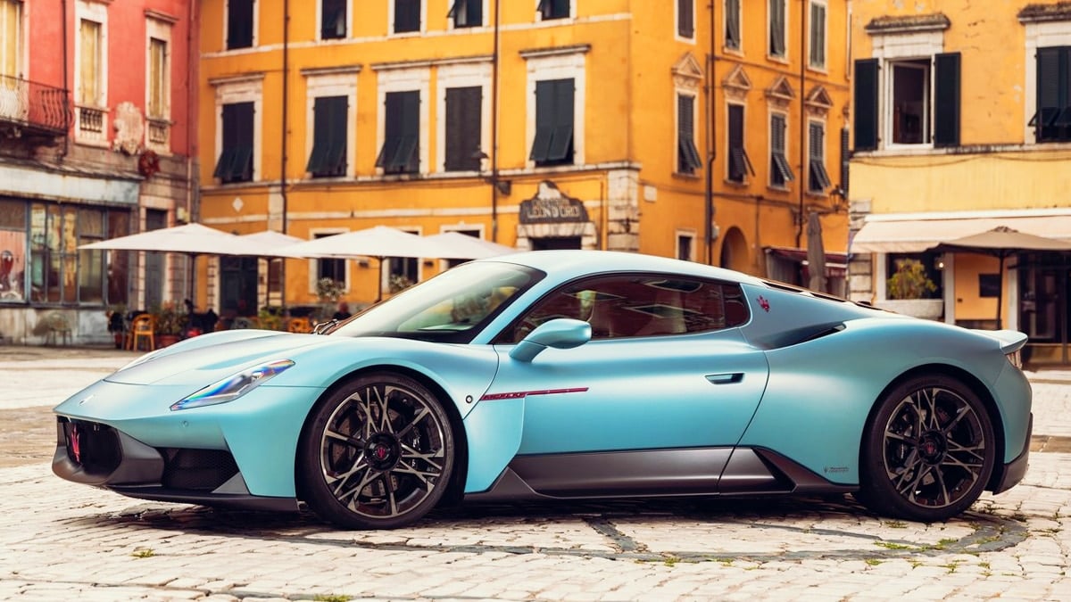 마세라티 MC퓨라