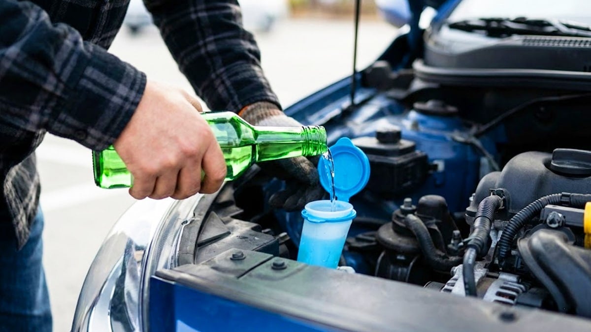 “이걸 왜 이제 알았지?”… 워셔액에 ‘소주 1병’ 넣으면 생기는 마법