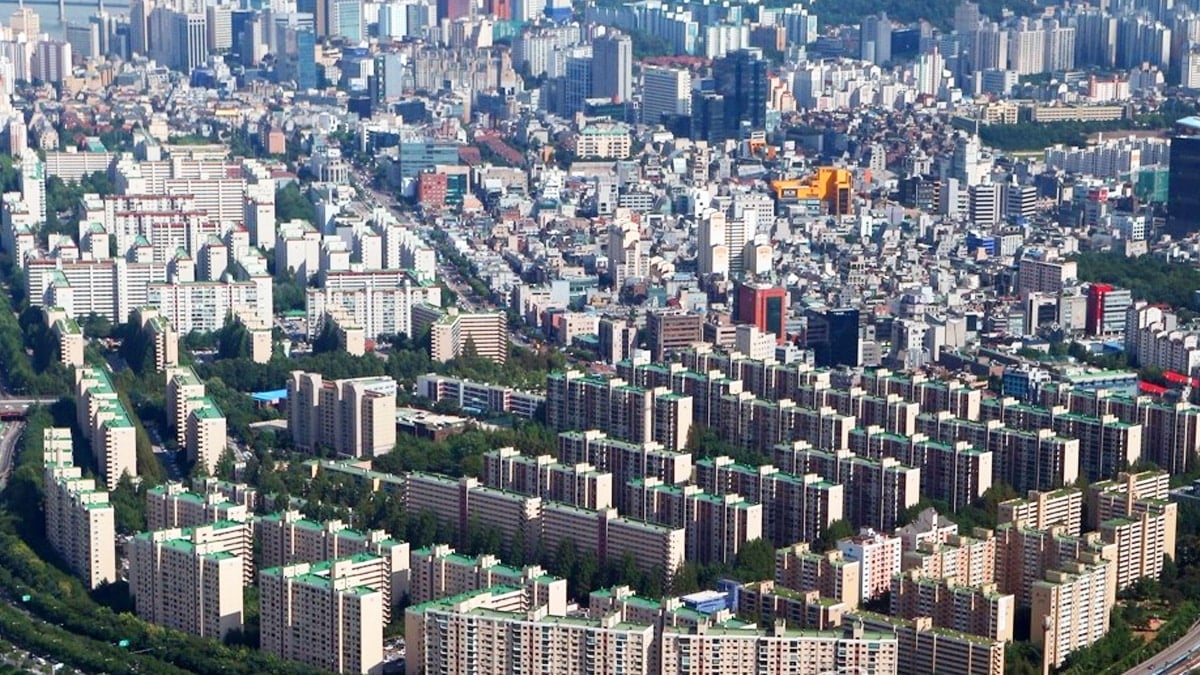 서울 강남구 압구정 현대아파트 전경 서울 강남구 압구정 현대아파트 전경