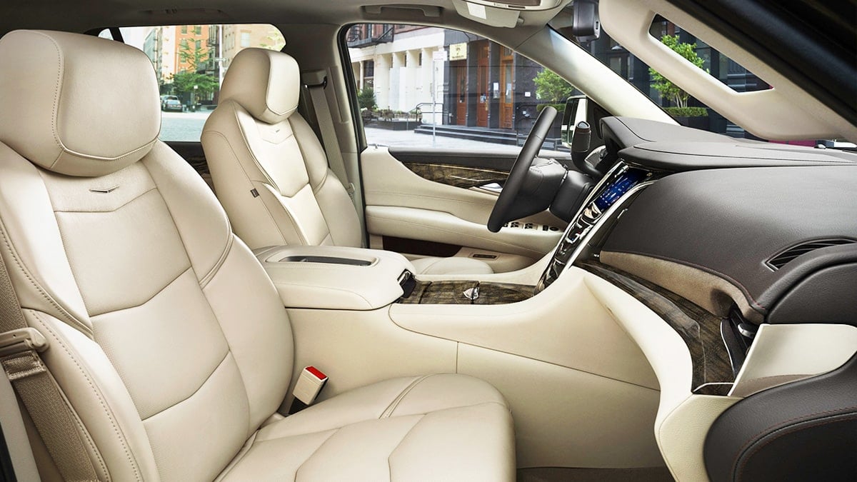 캐딜락 4세대 에스컬레이드 실내 캐딜락 4세대 에스컬레이드 실내