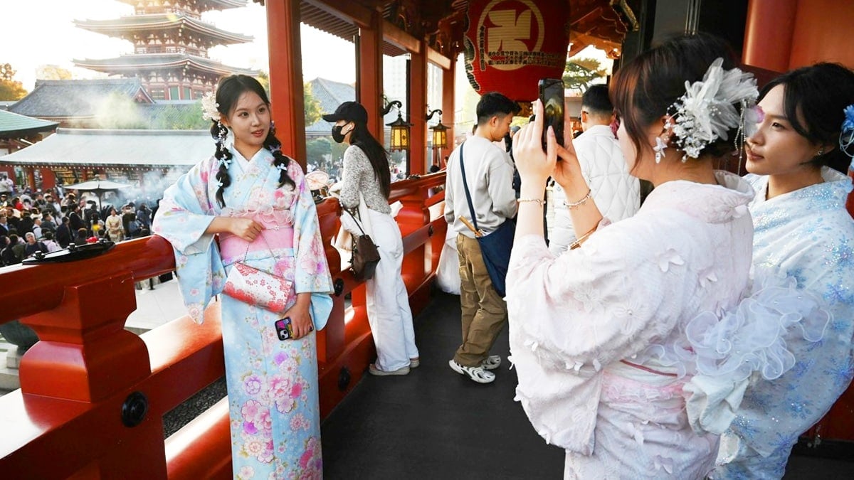 일본 도쿄 방문한 여행객