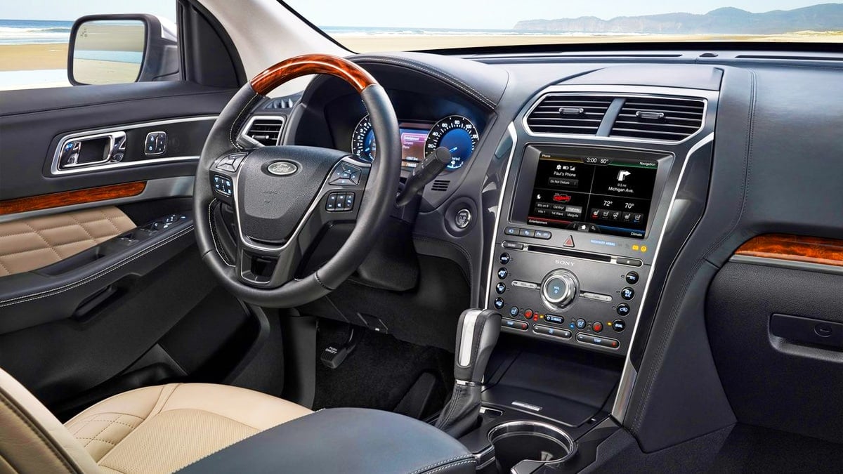 포드 5세대 익스플로러 실내