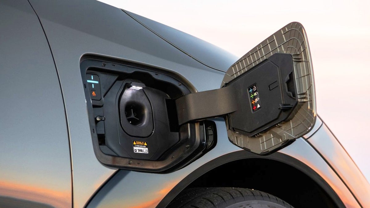 기아 EV4 충전 단자