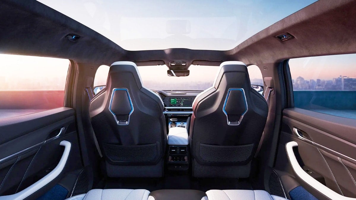 르노 필랑트 실내