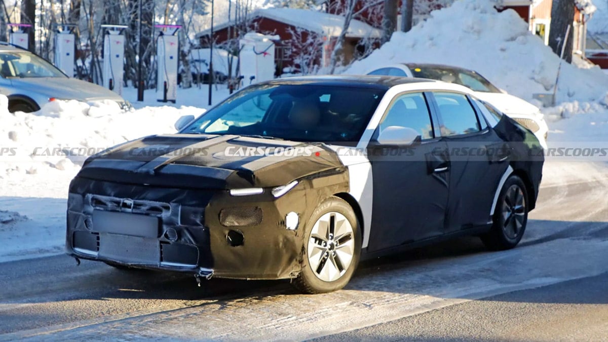 현대차 8세대 신형 아반떼 테스트카 현대차 8세대 신형 아반떼 테스트카