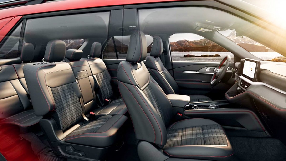 뉴 포드 익스플로러 실내