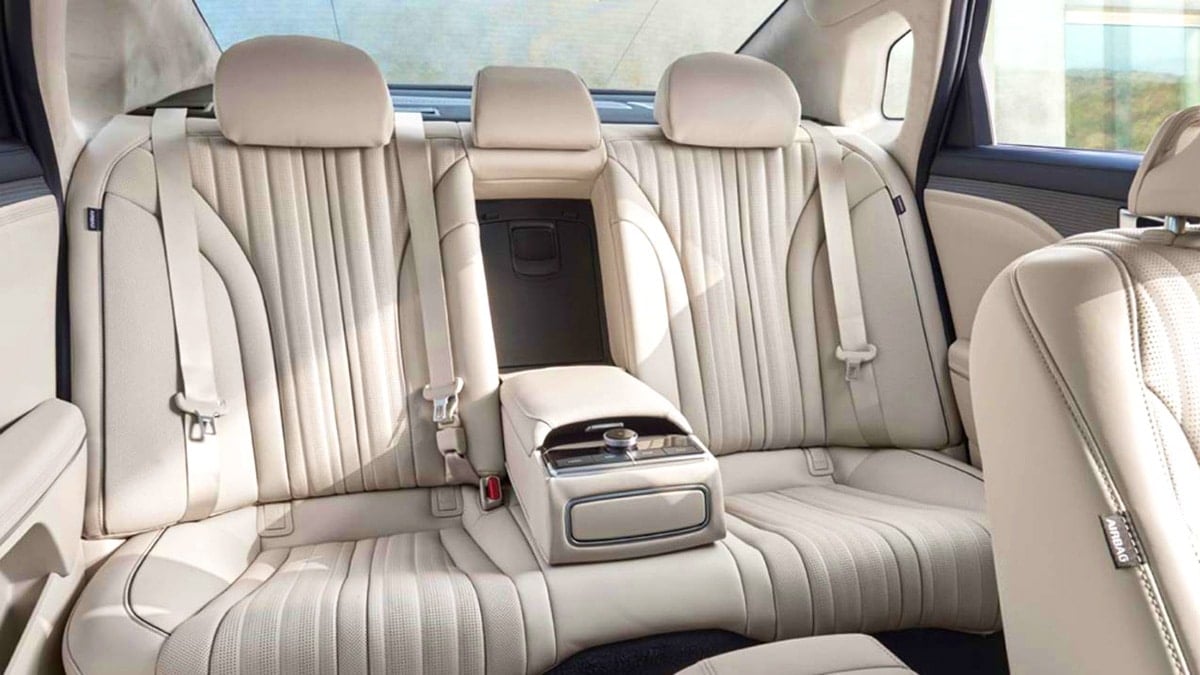 기아 K8 하이브리드 실내