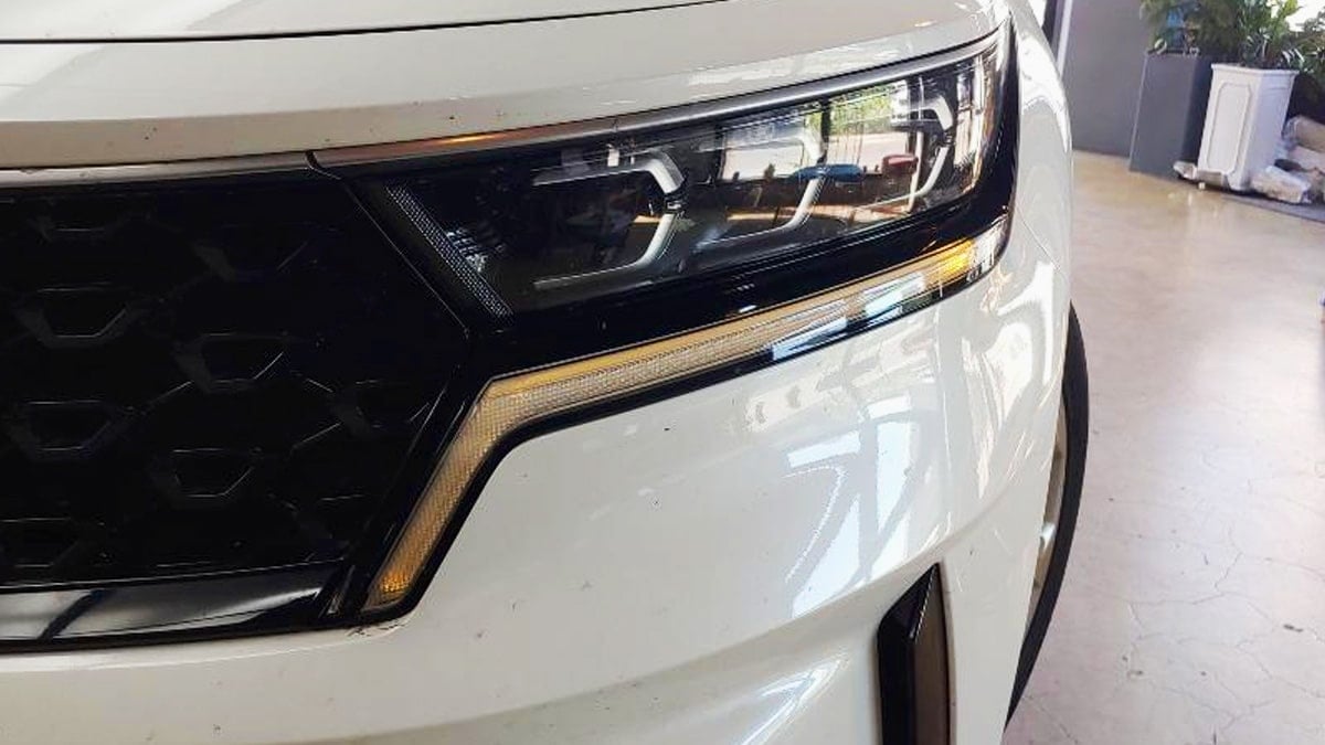 기아 쏘렌토 DRL 황변 현상