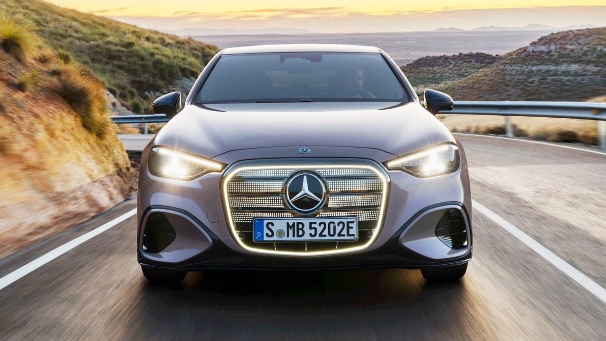 벤츠 디 올-뉴 일렉트릭 C-클래스