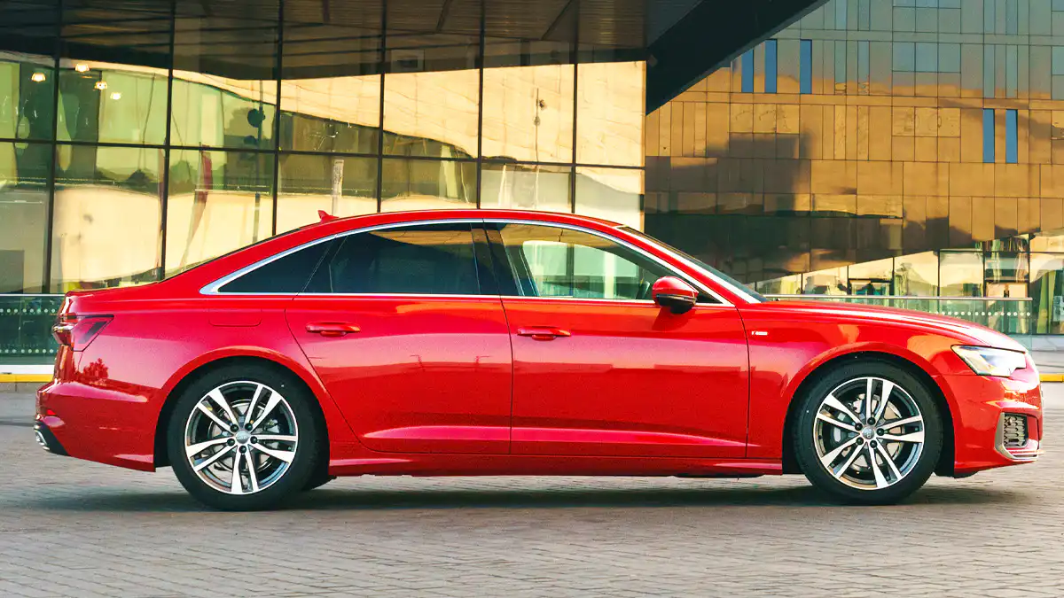 아우디 A6 C8